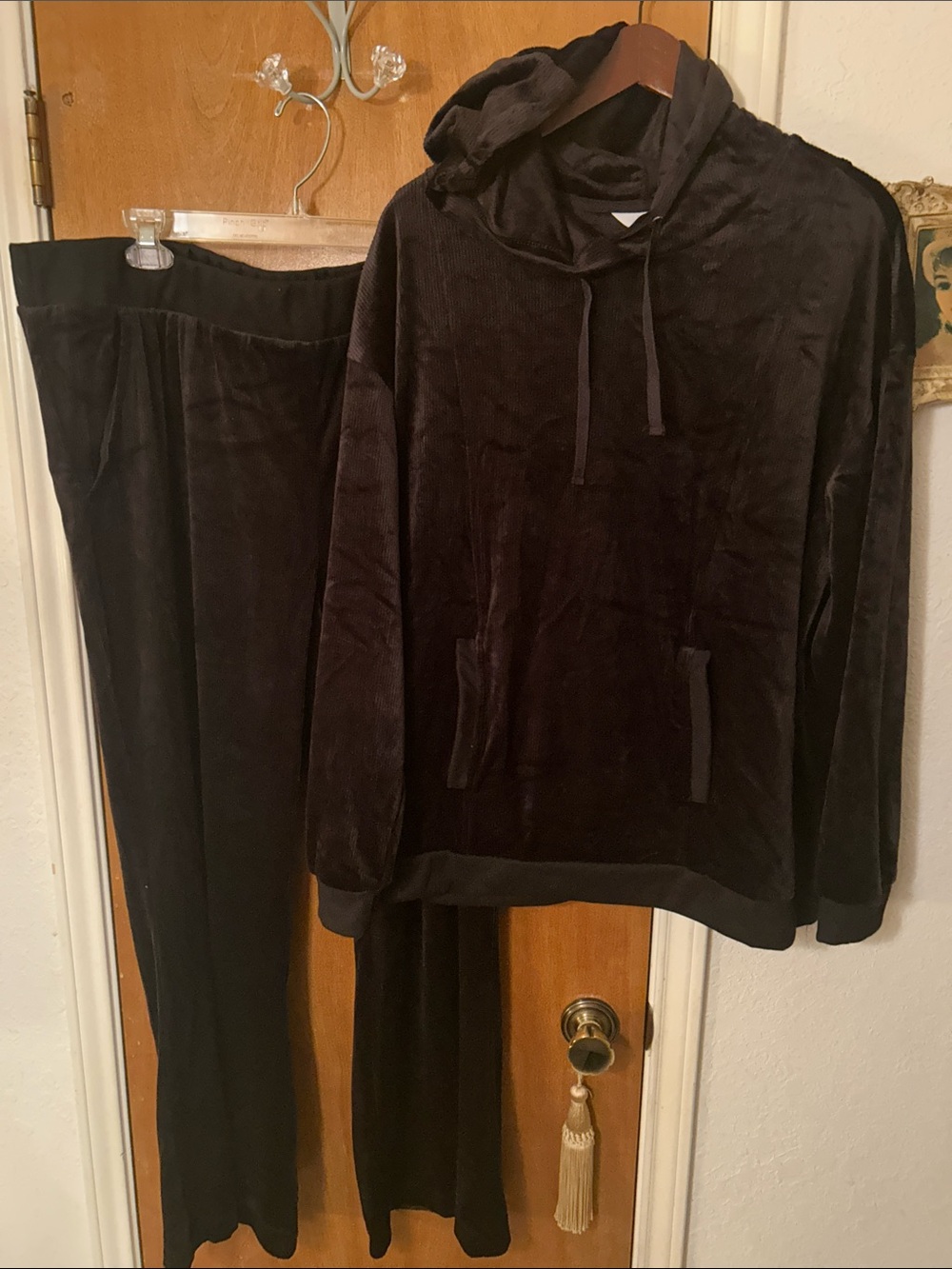 Plush Black Hooded Lounge Pants & Hoodie Set. NWOT. 2X